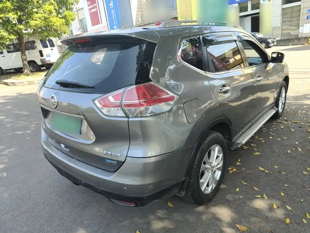 Фото 7 - Nissan X-Trail