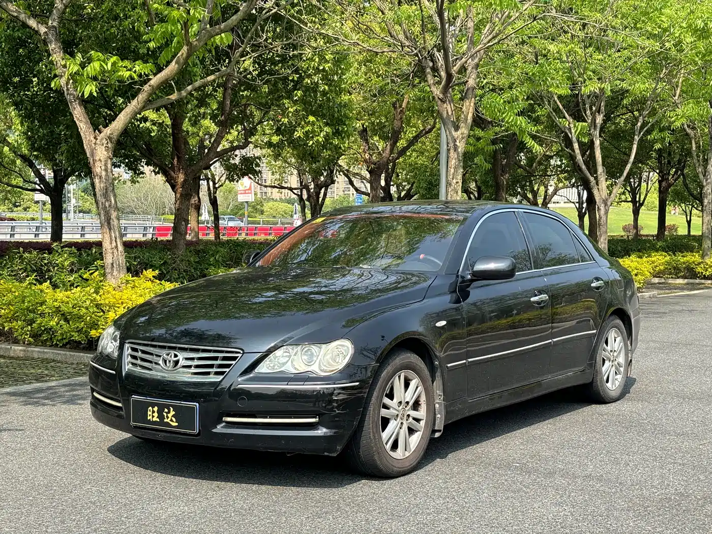 Toyota Reiz