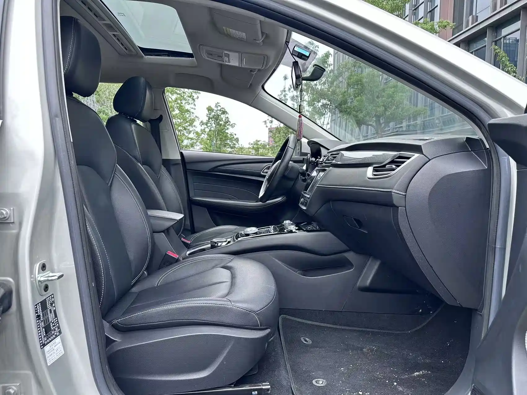 Фото 7 - Roewe Ei5