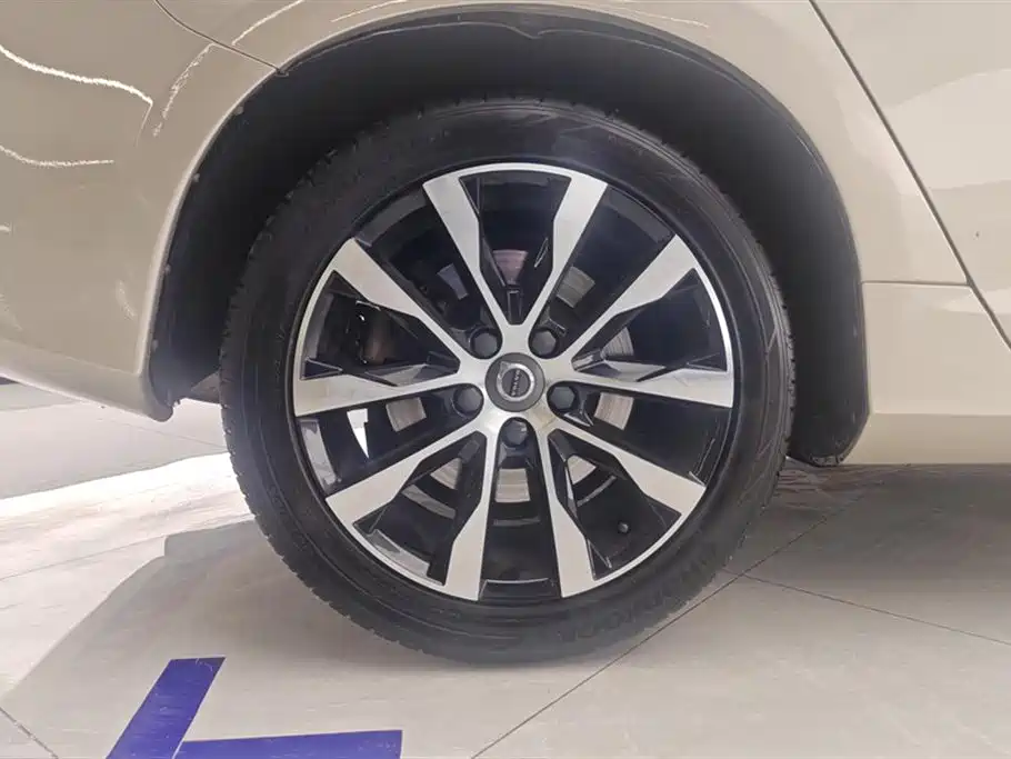 Фото 6 - Volvo S60
