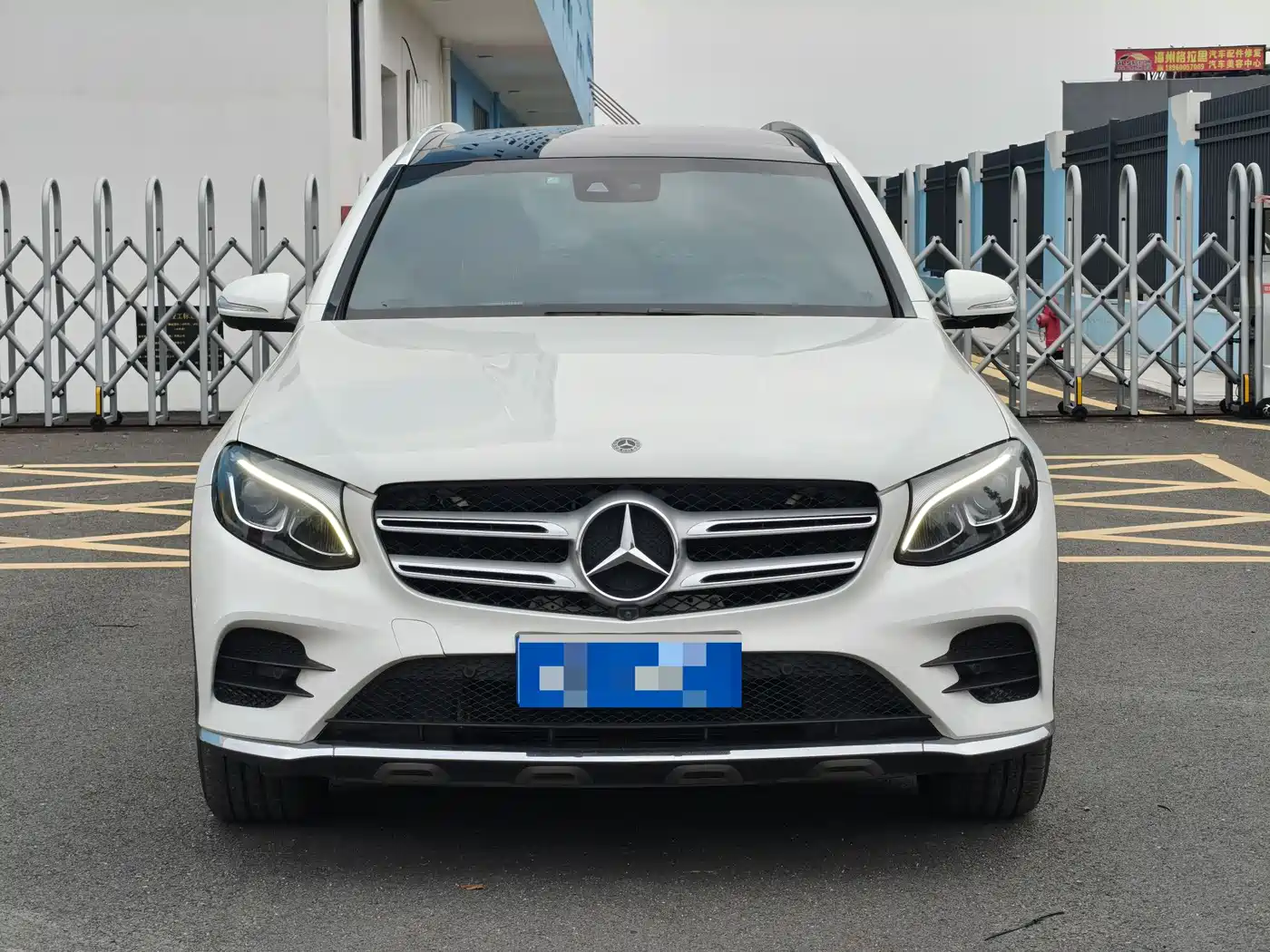 Mercedes-Benz GLC 2019 GLC 260 L 4MATIC Luxury фото 2