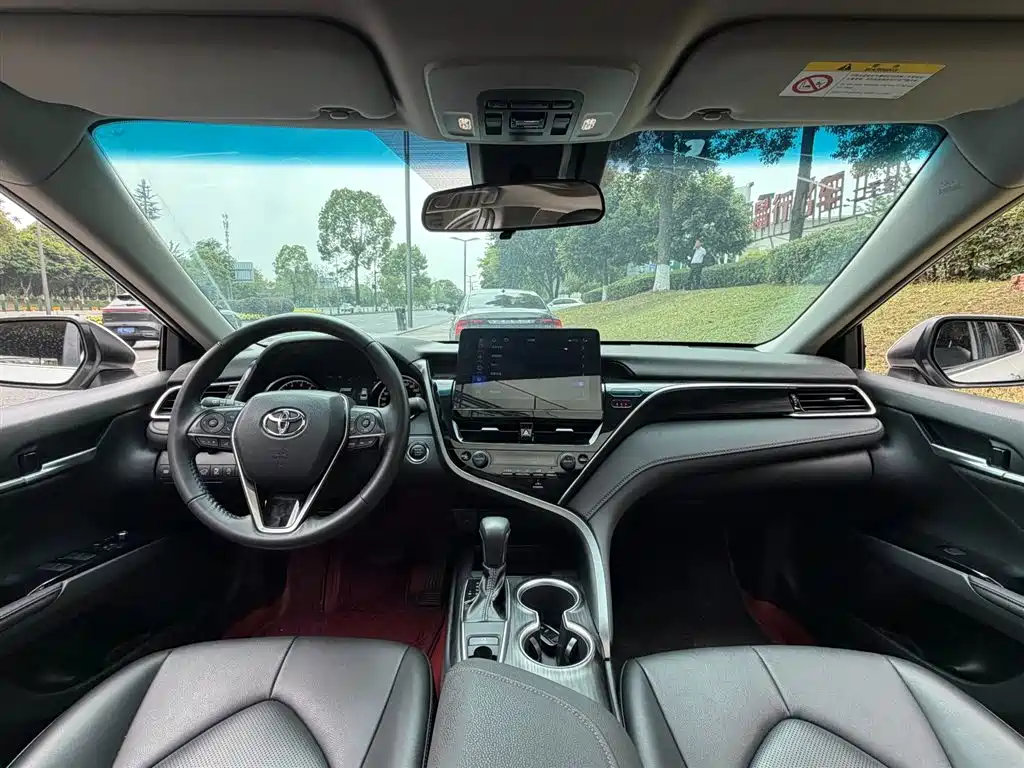 Toyota Camry 2023 2.0G Luxury Edition фото 11