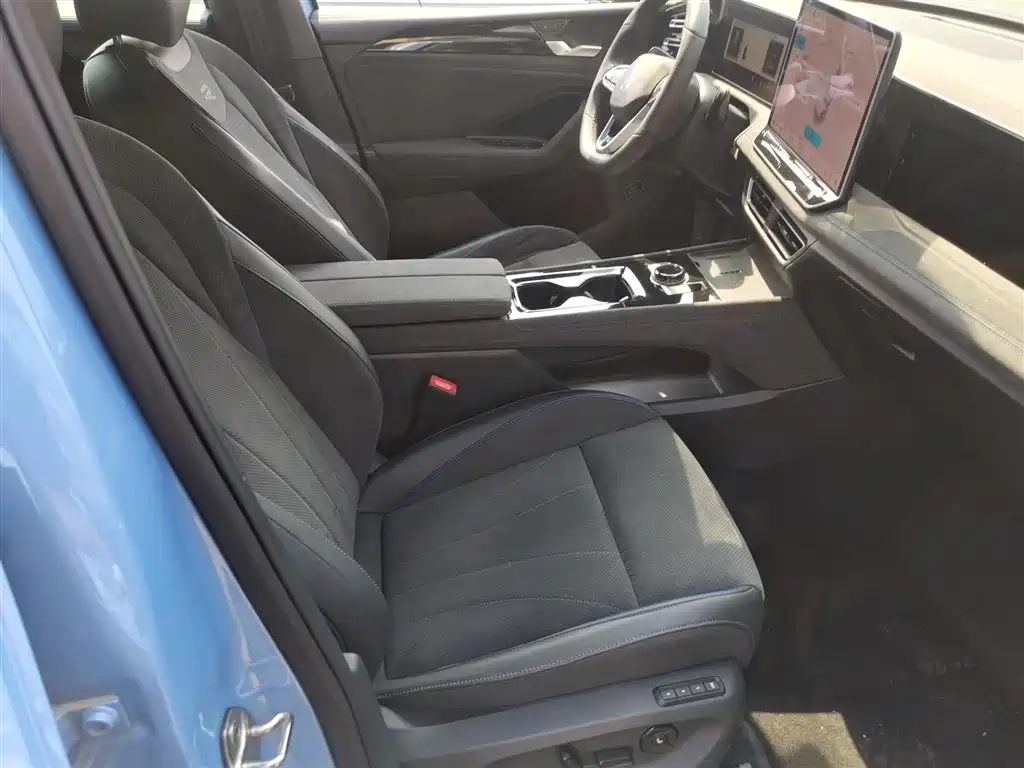 Volkswagen Tiguan L 2024 PRO 380TSI 4WD R-Line Premium Edition фото 25