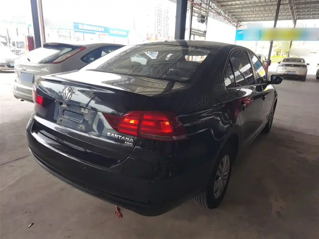 Volkswagen Santana 2016 1.6L Manual Trend Edition фото 5