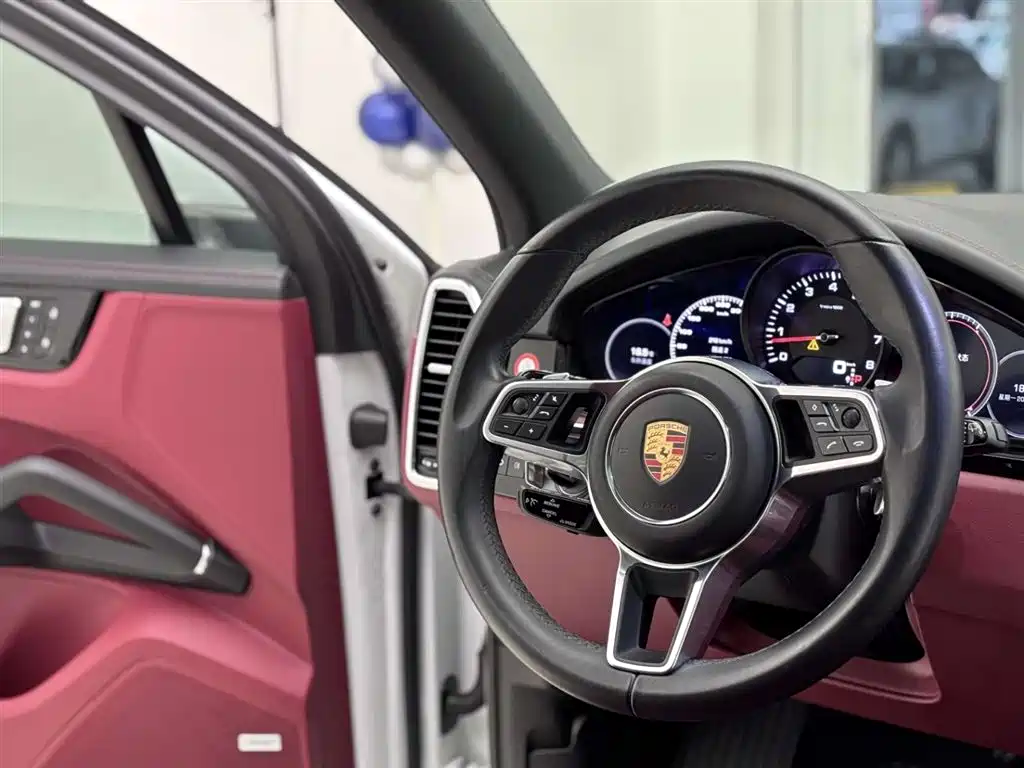 Porsche Cayenne 2019 Cayenne 3.0T фото 22