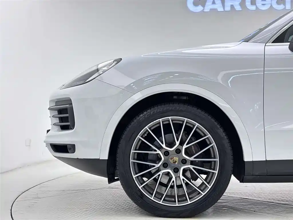 Porsche Cayenne 2019 Cayenne 3.0T фото 12