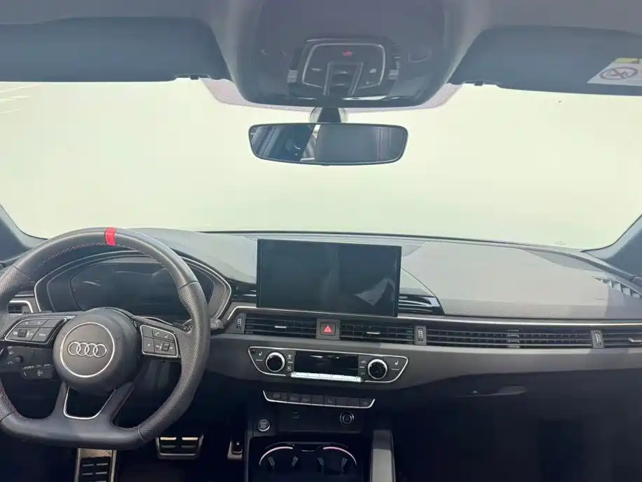 Audi A4L 2025 2024 40 TFSI Luxury Dynamic