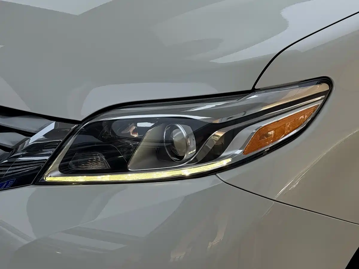 Toyota Sienna 2017 2015 3.5L 4WD L