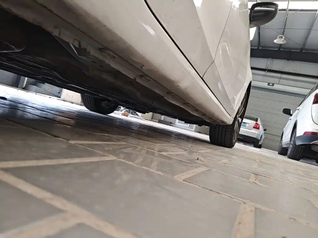 Roewe i6 2018 2018 20T Automatic Flagship Edition
