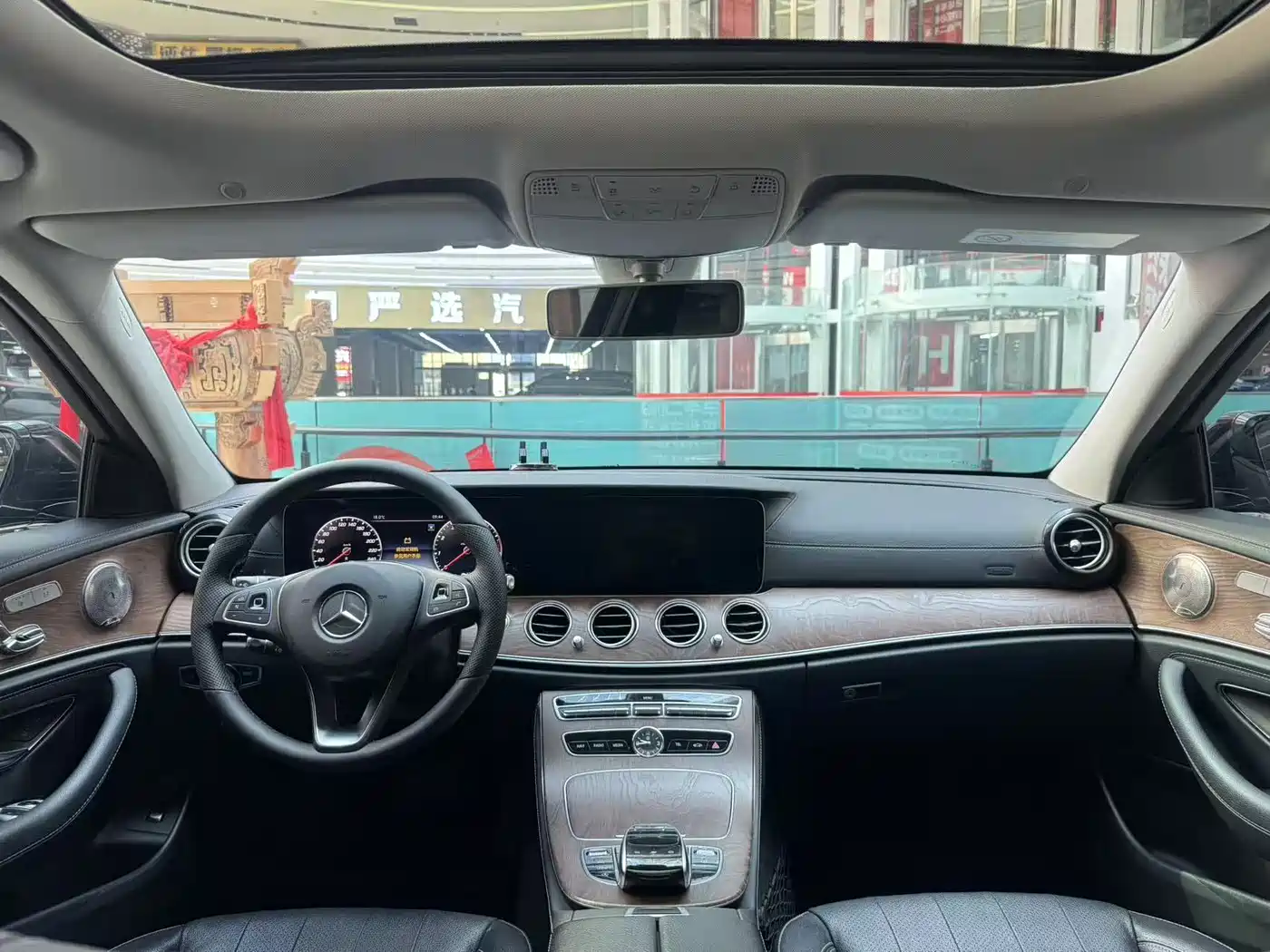 Mercedes-Benz E-Class 2016 E 300 L Fashion Type фото 6