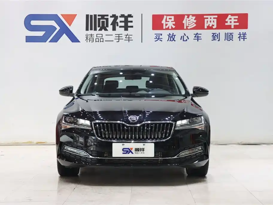 Škoda Superb 2024 TSI280 DSG Premium Edition фото 2
