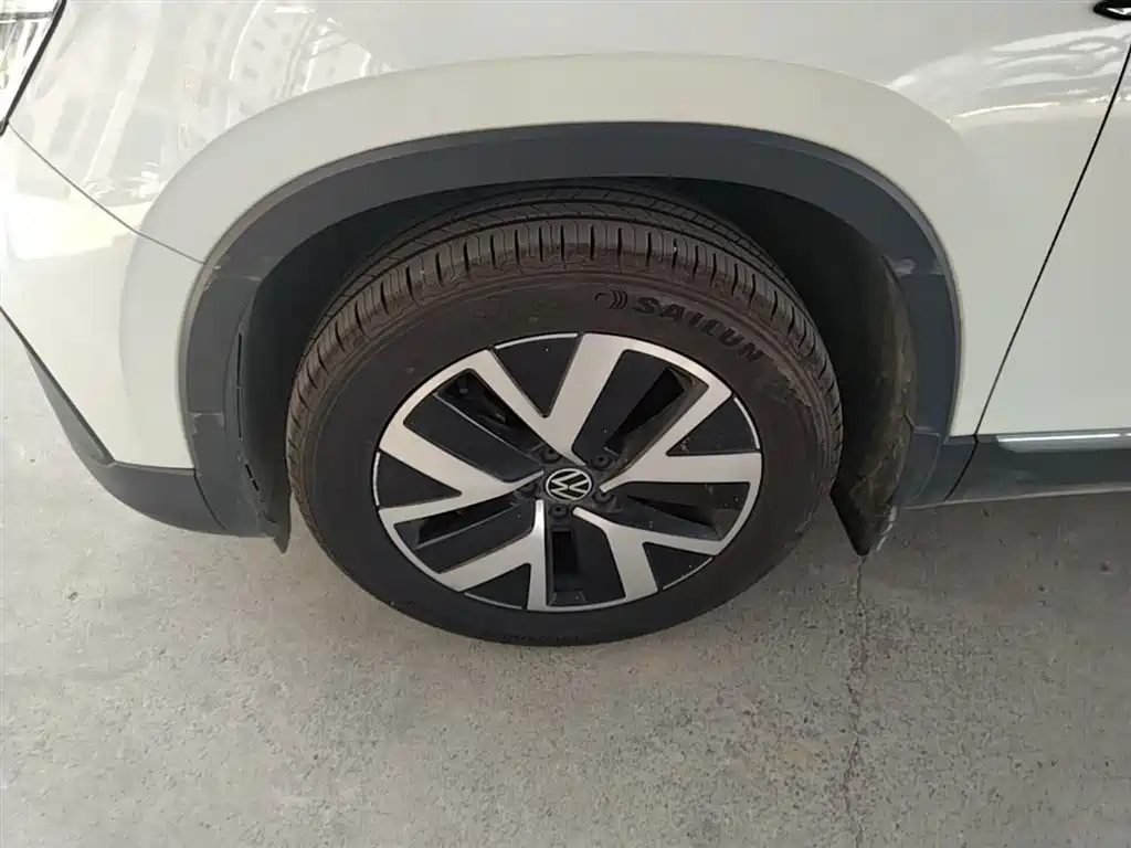 Фото 23 - Volkswagen Tayron