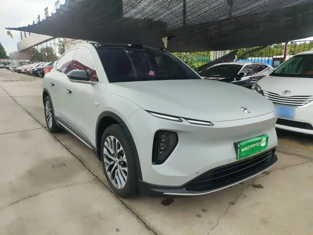 Фото 4 - NIO EC6