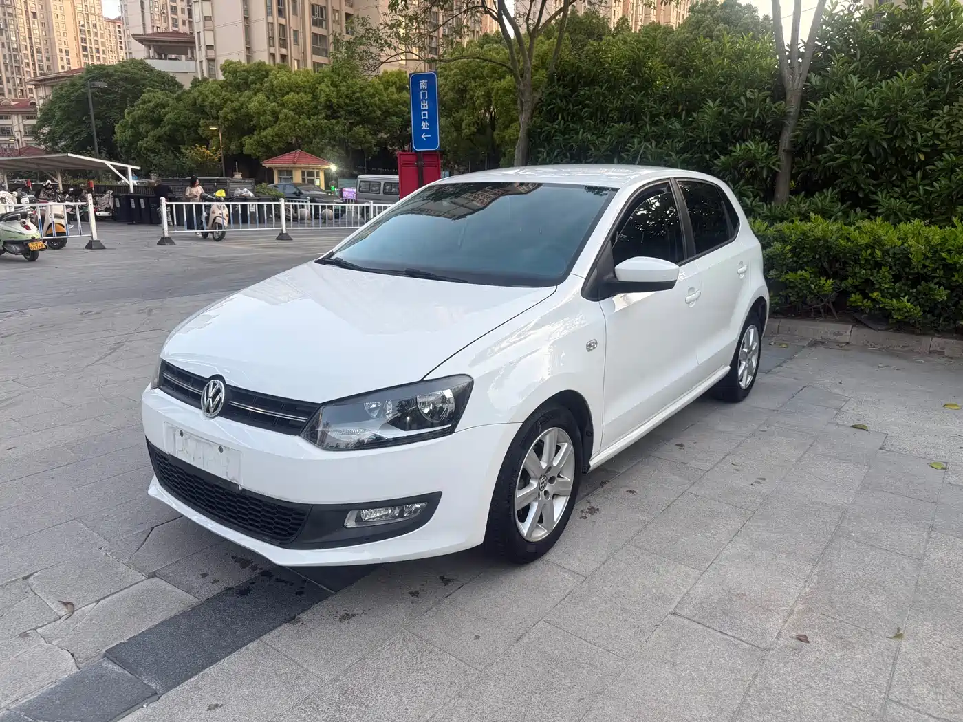 Volkswagen Polo 2013 1.4L Automatic Comfort Edition