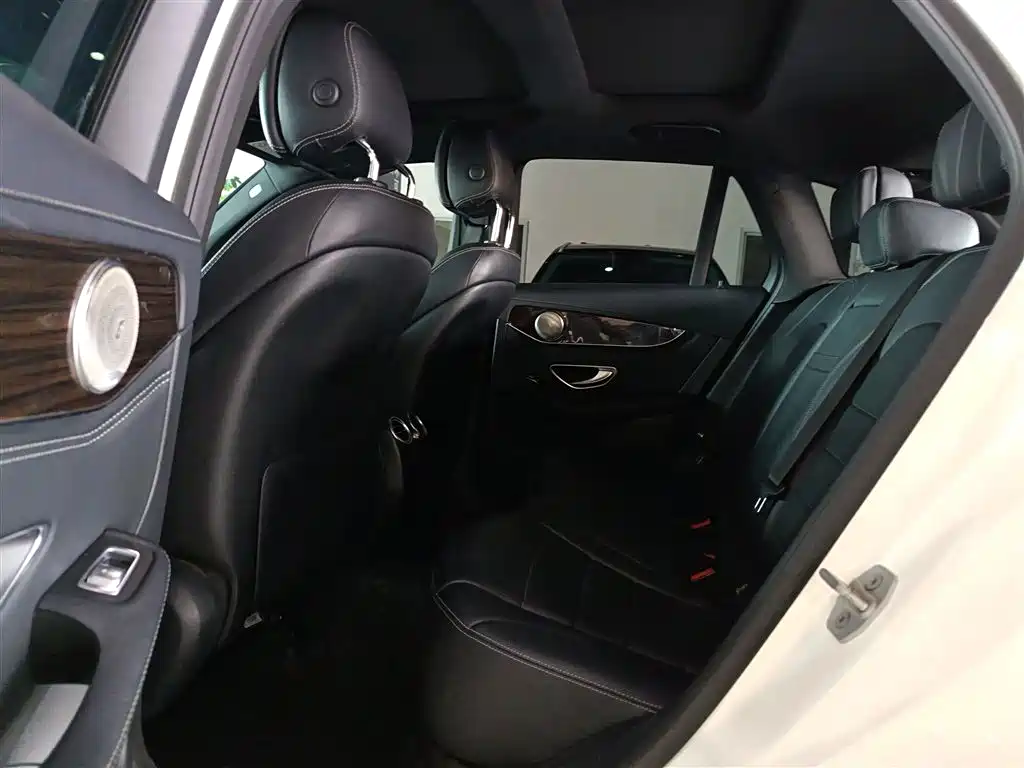 Mercedes-Benz GLC 2016 GLC 260 4MATIC Dynamic фото 17
