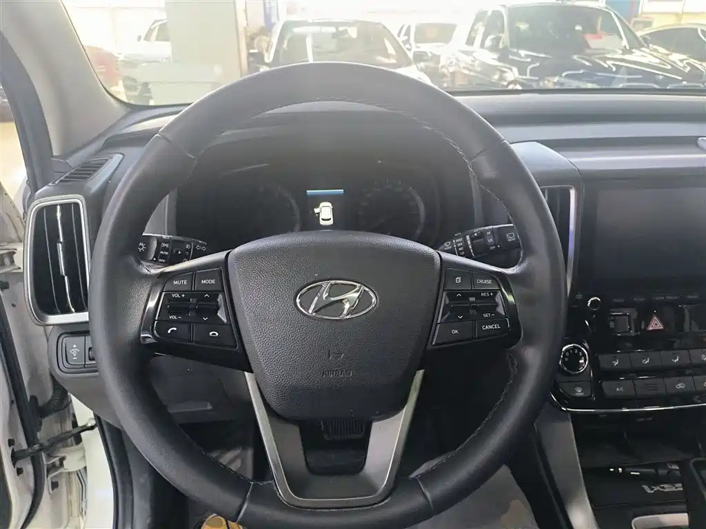 Hyundai Beijing Hyundai ix35 2019 2.0L Automatic 2WD Zhiyong·Enjoy China V фото 7