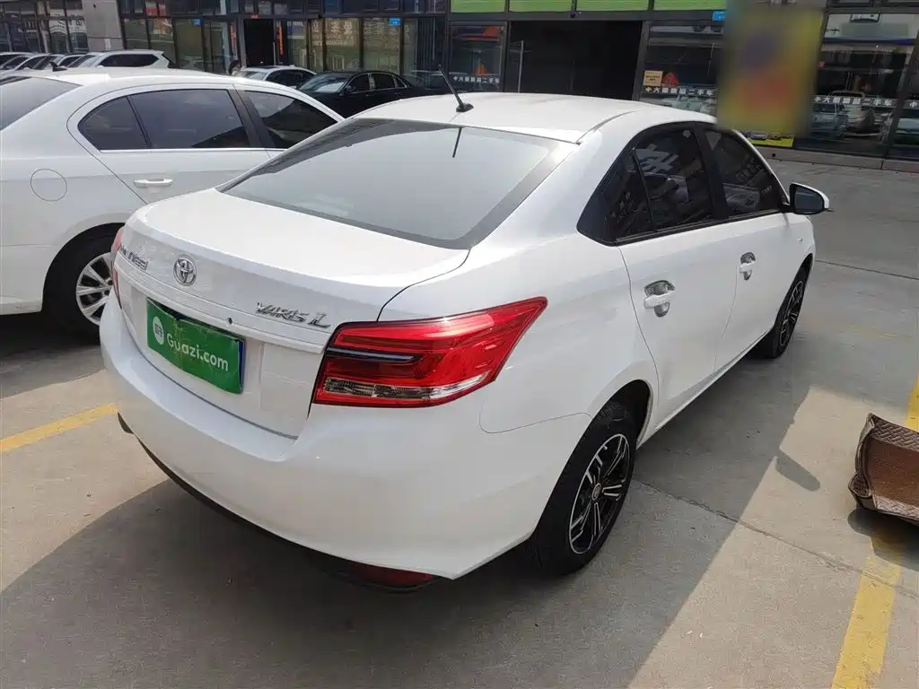 Toyota YARiS L Zhi Xiang 2017 1.5E CVT Charming Edition фото 7