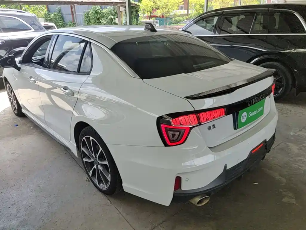 Lynk & Co 03 2019 2019 1.5TD DCT Power Edition China VI