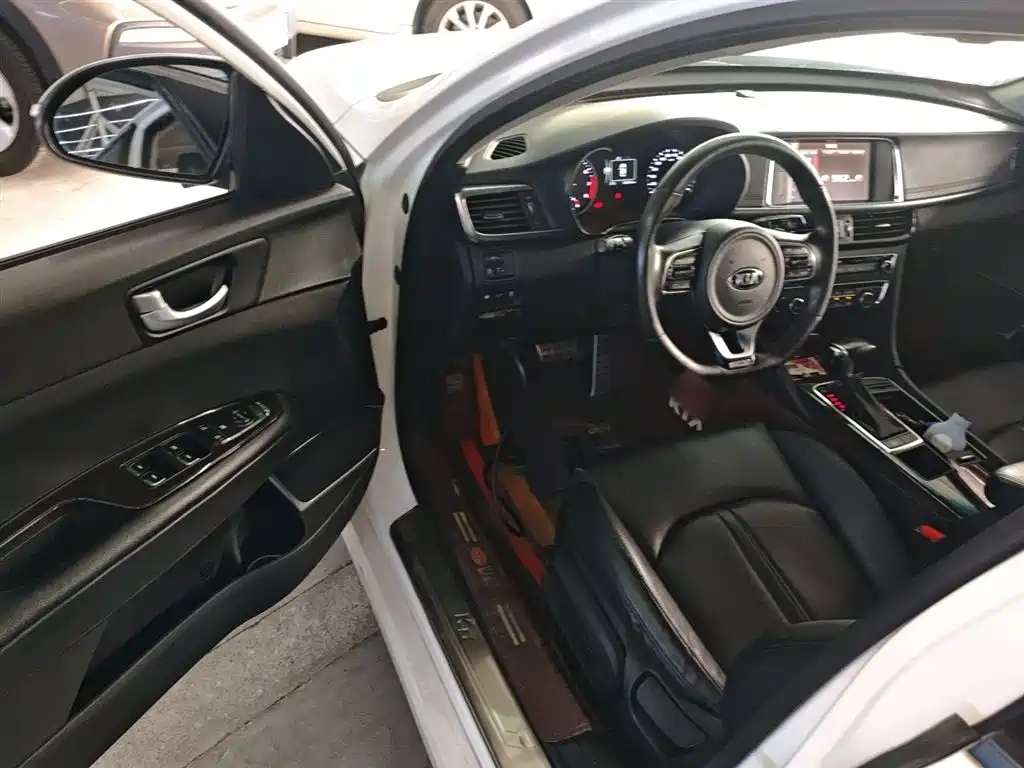 Kia K5 2016 1.6T Automatic LUX фото 16