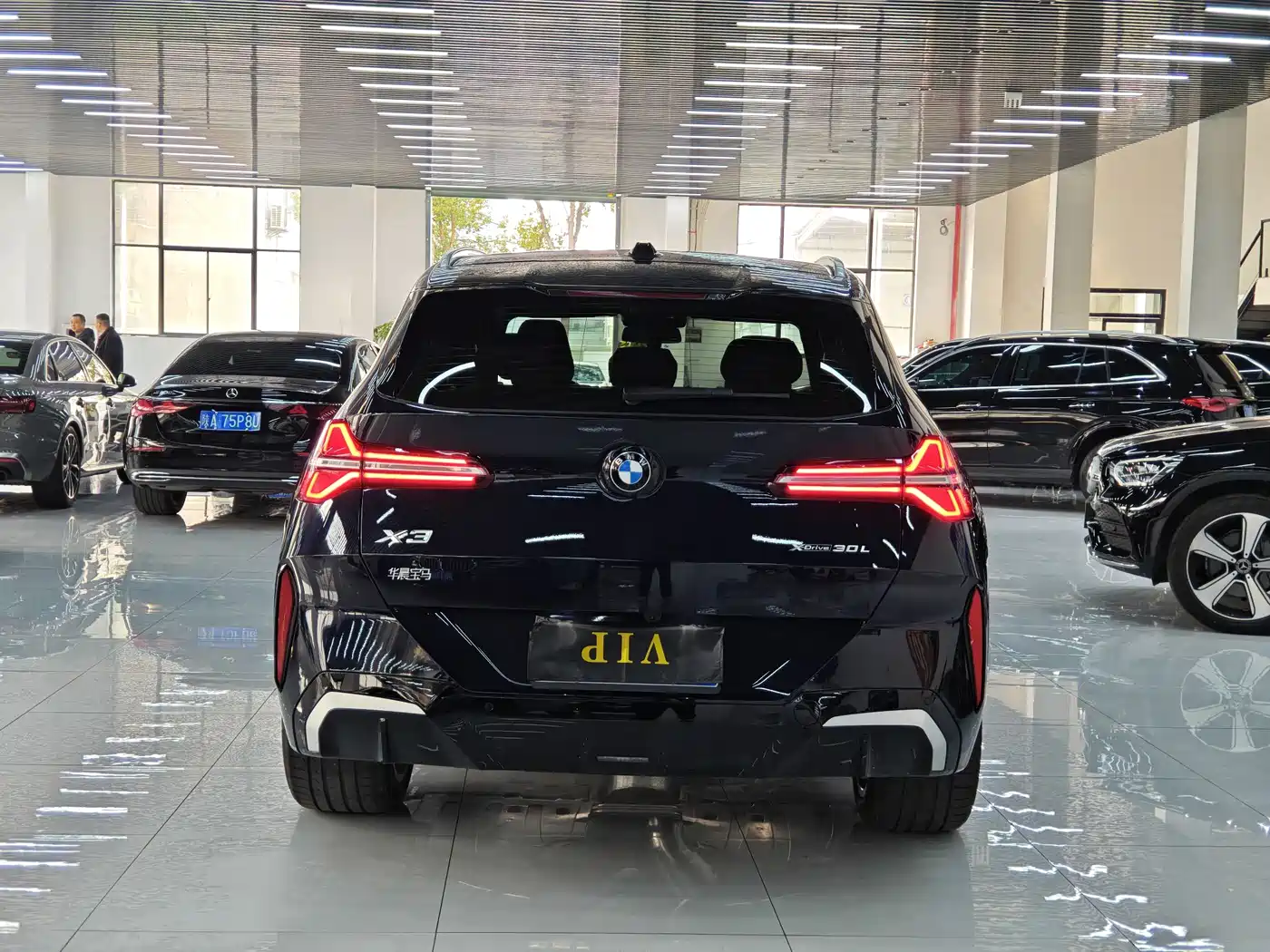 BMW X3 2025 xDrive30L Leading Model M Sport Black Package фото 9