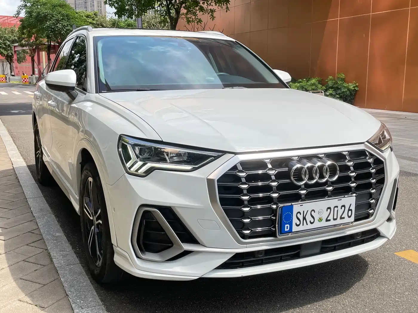 AUDI Q3