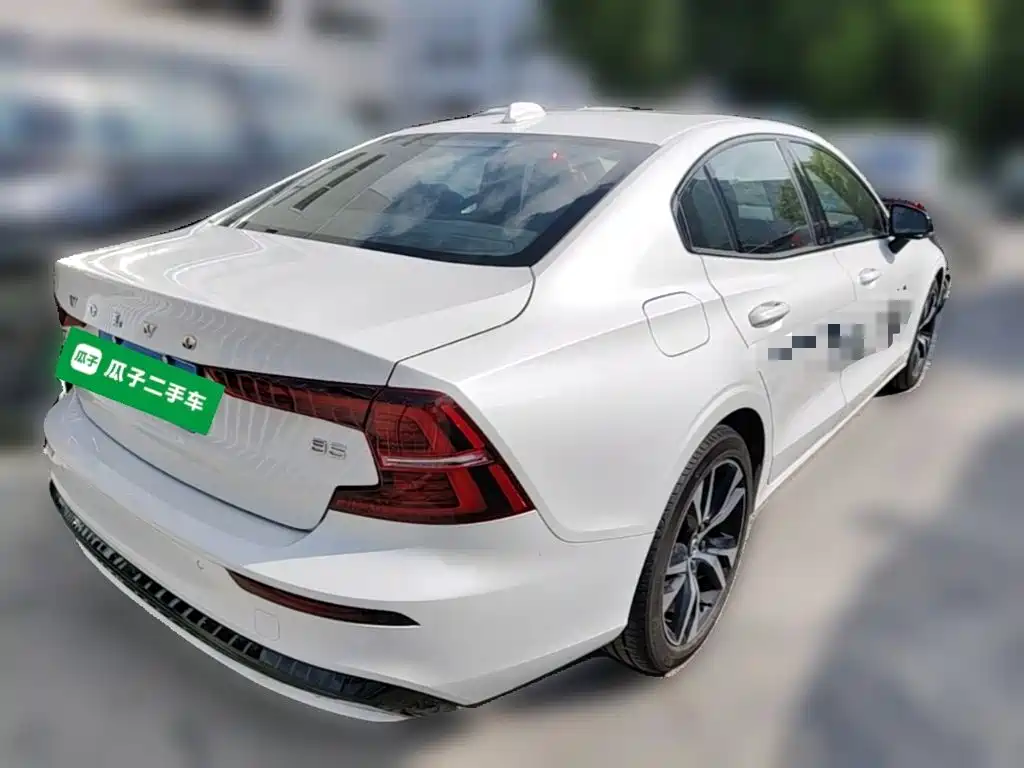 Volvo S60 2024 2025 B5 Elegance Sport Edition