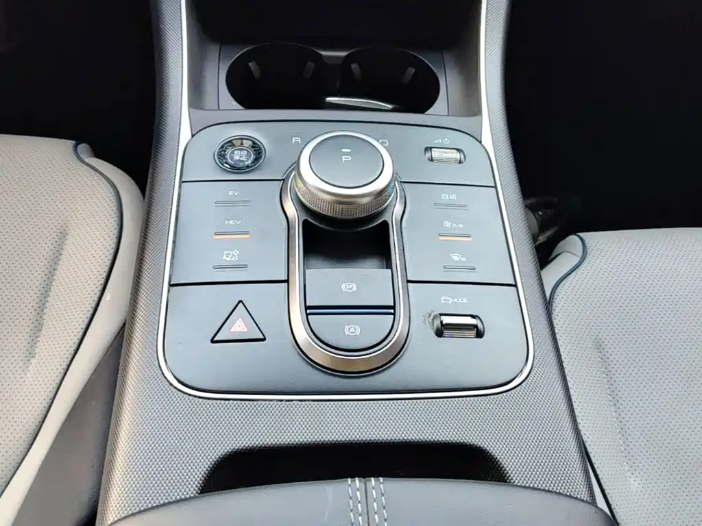 BYD Destroyer 05 2024 2024 Glory Edition DM-i 55KM Luxury