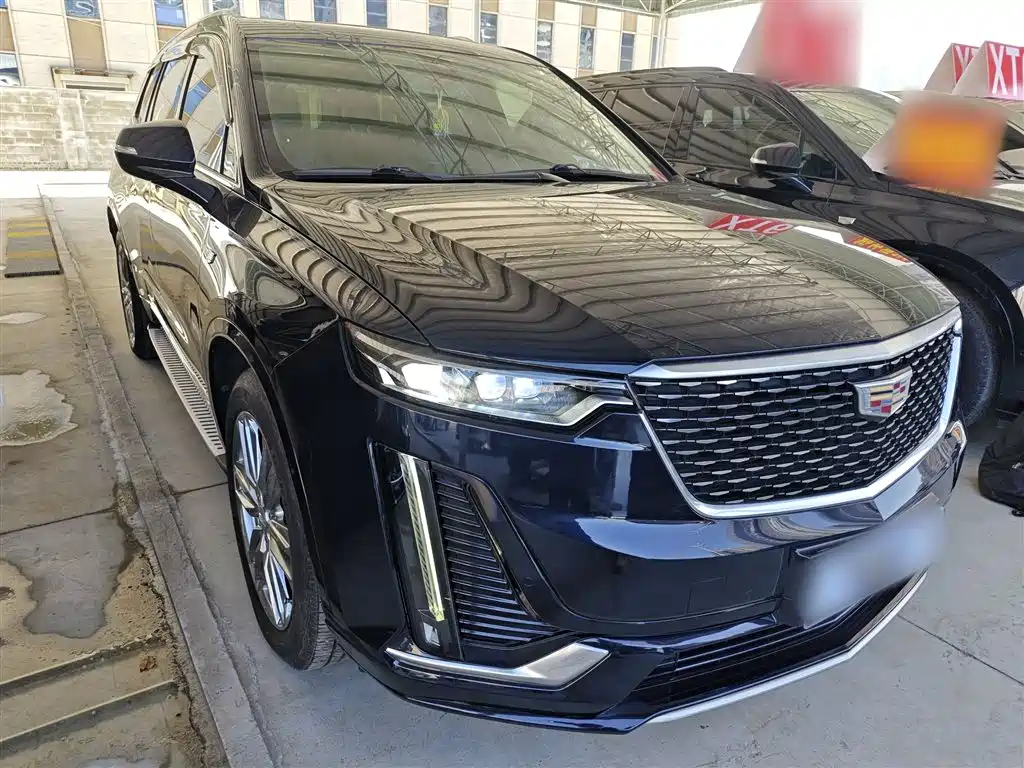 Cadillac XT6 2021 2.0T 7-seater 4WD Luxury фото 4