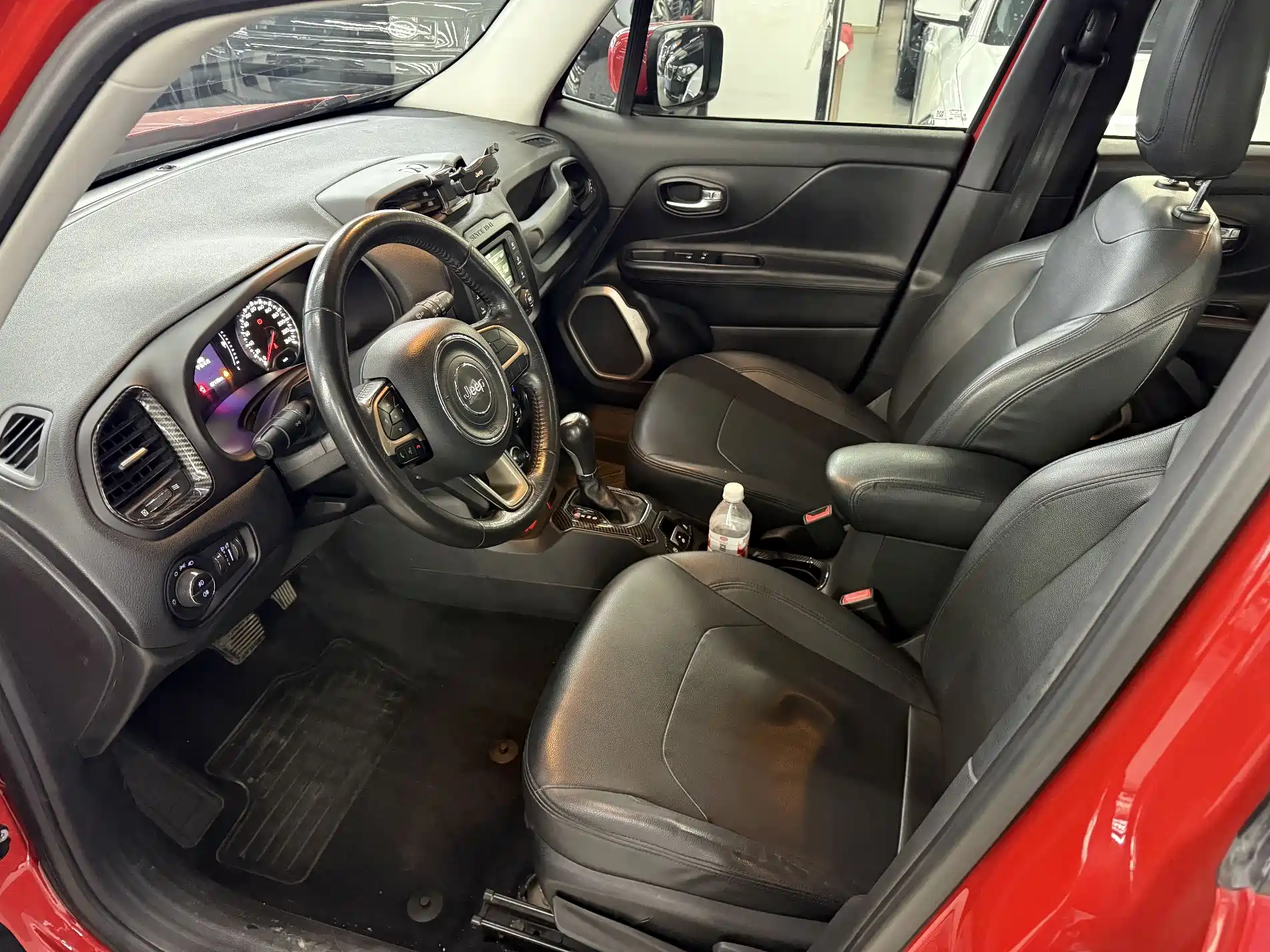 Photo 6 - Jeep Renegade