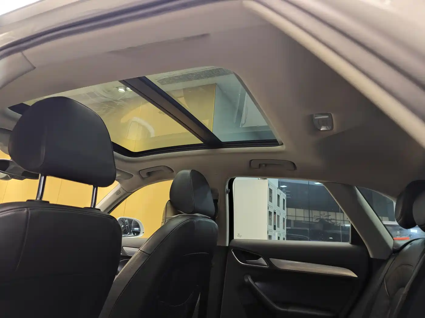 Audi Q3 2015 35 TFSI Comfort фото 24