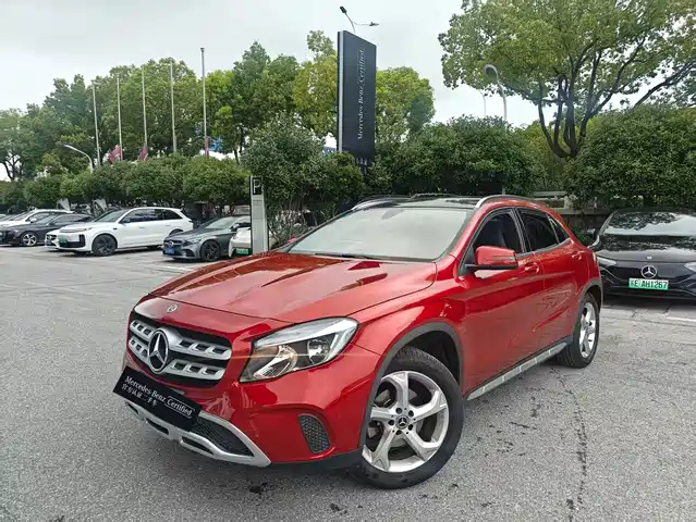 Mercedes-Benz GLA 2017 GLA 200 Dynamic — фото 1