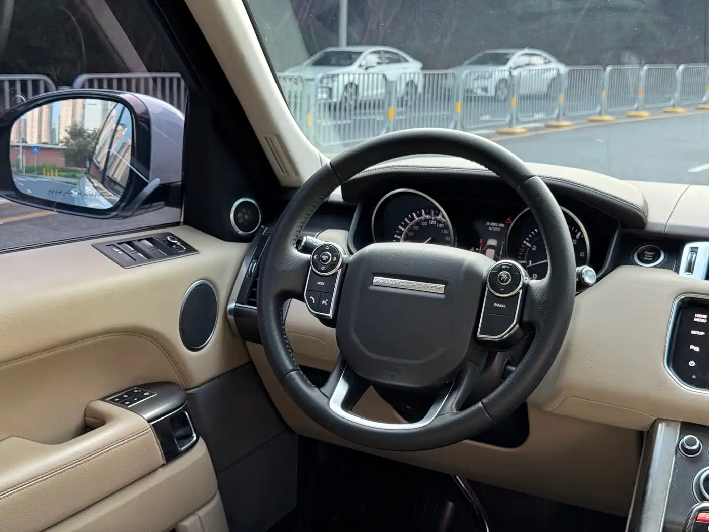 Land Rover Range Rover Sport 2014 3.0 SC V6 HSE фото 9