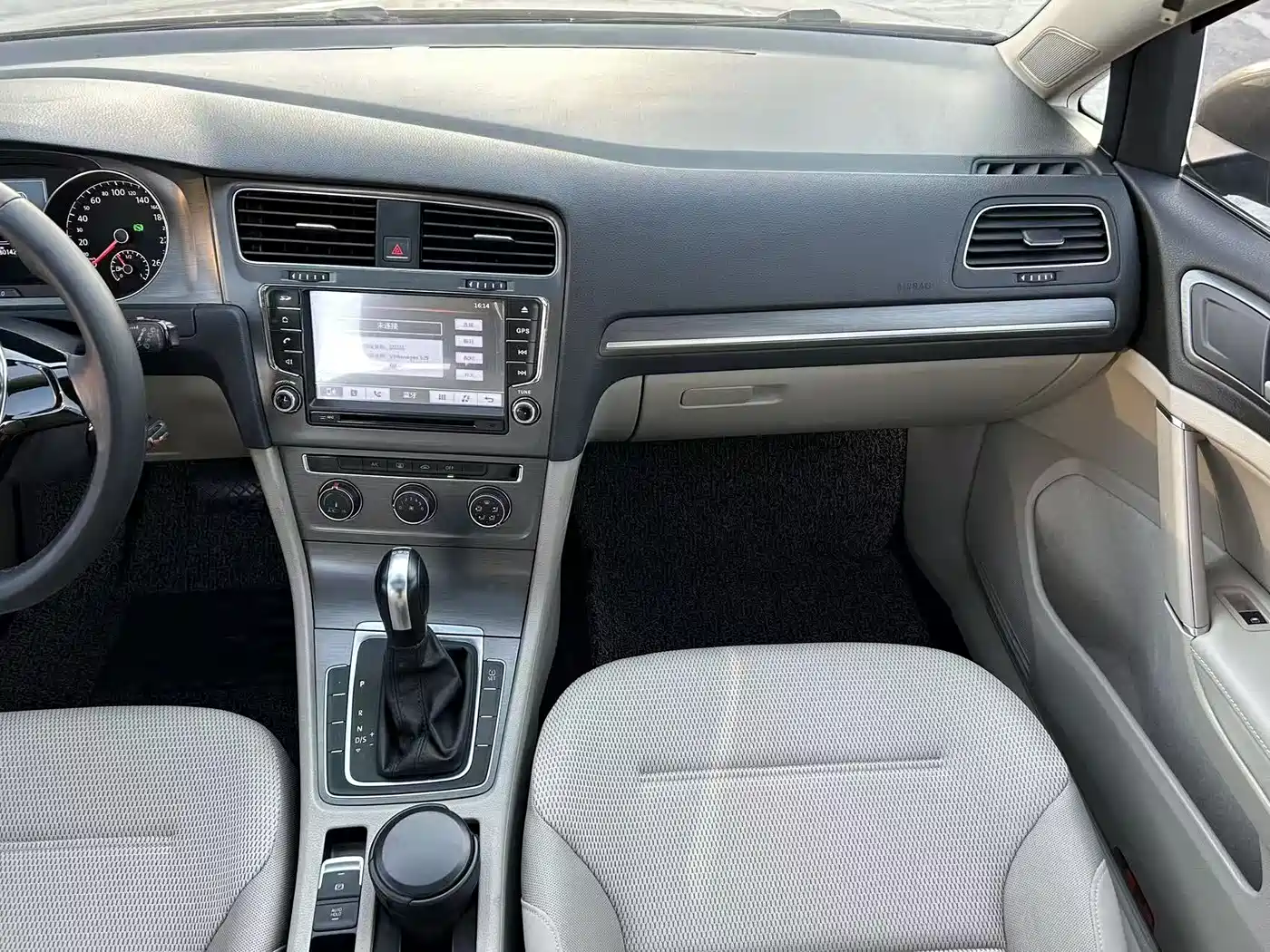 Volkswagen Golf 2015 1.4TSI Automatic Comfort фото 17