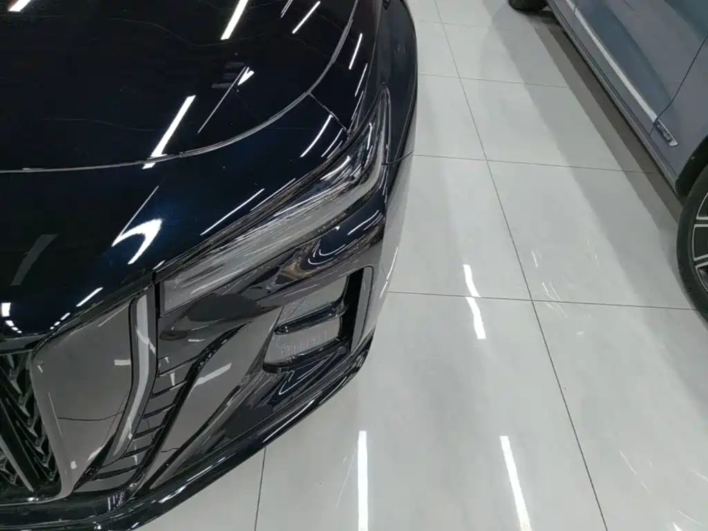 Hongqi H5 2026 2025 2.0T Automatic Mystic Shadow 2 Million Edition