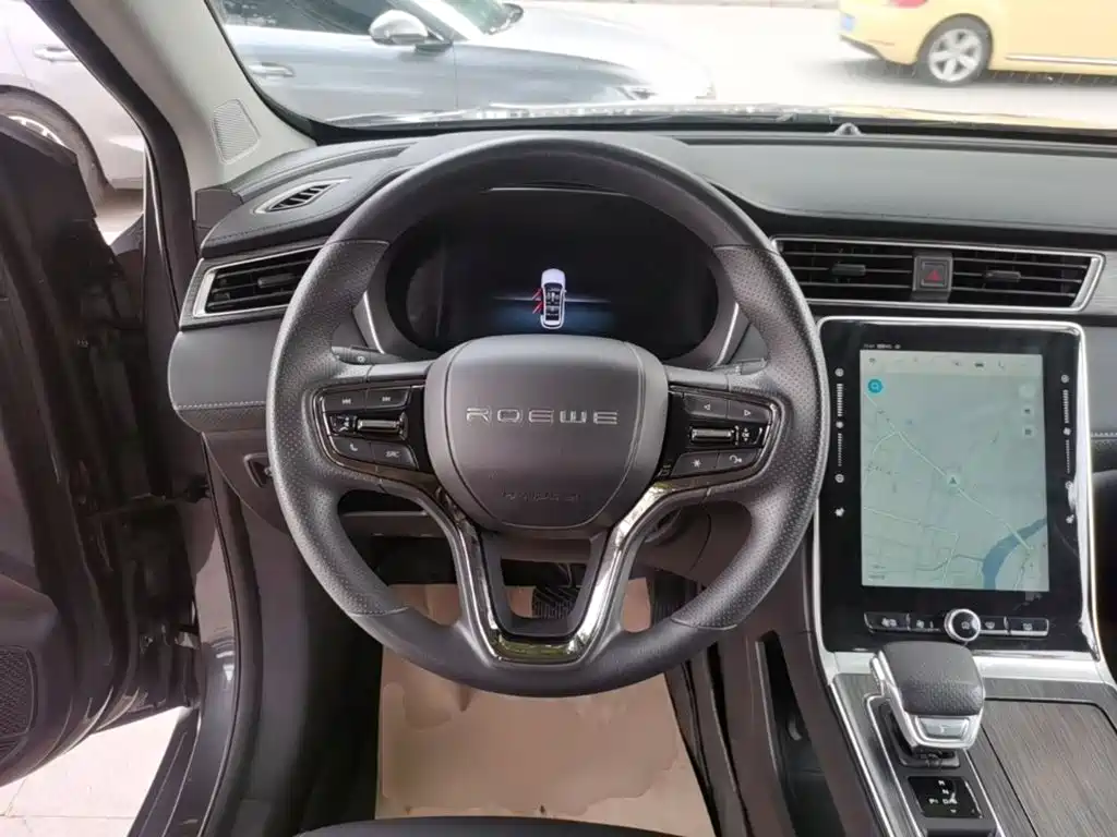 Roewe RX5 2026 2025 PLUS 330TGI Auto Trend-Setting Smart Edition