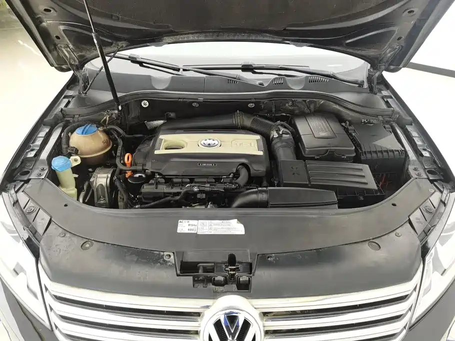 Фото 10 - Volkswagen Magotan