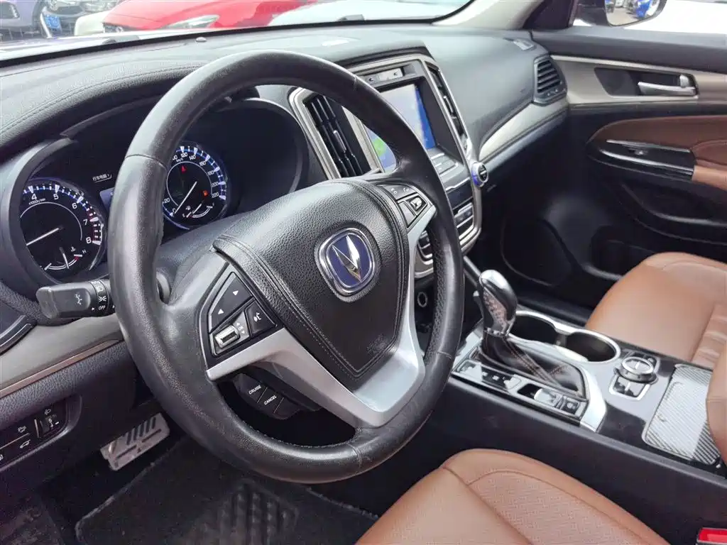 Changan CS95 2017 2017 2.0T 2WD Intelligent Expansion Edition