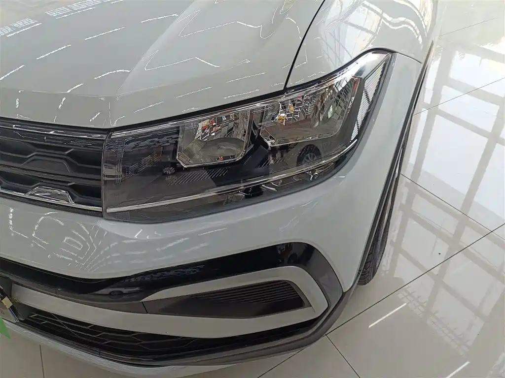 VOLKSWAGEN TU KAI