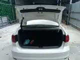 صورة 19 - Volkswagen Sagitar