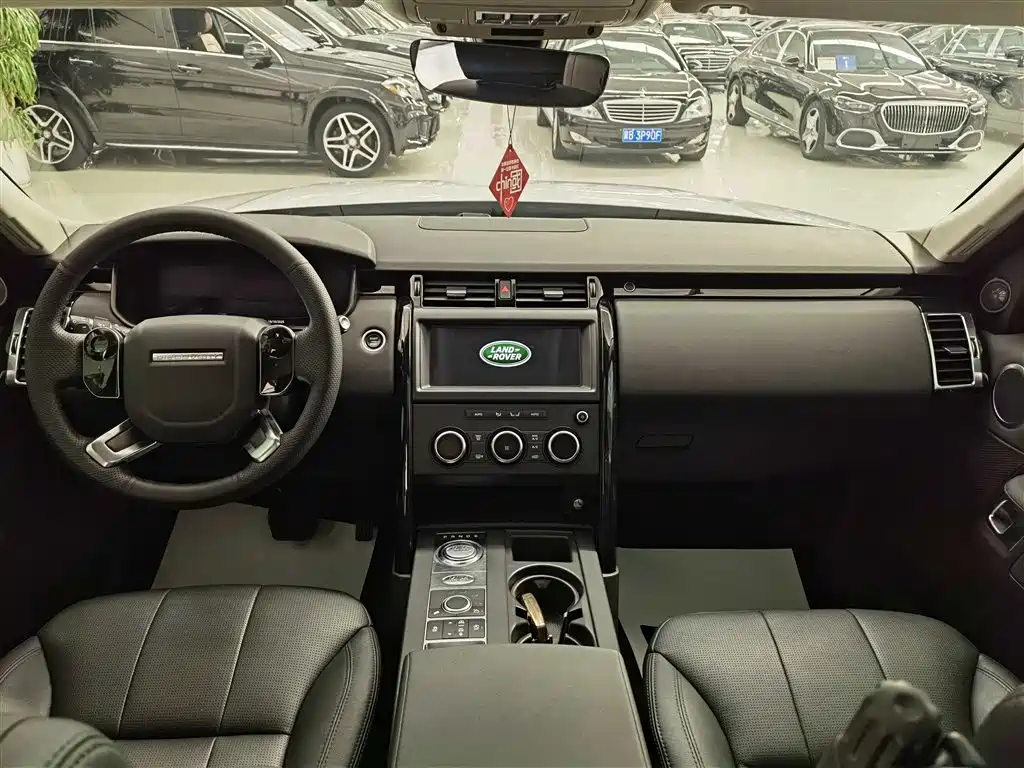 Land Rover Discovery 2020 3.0 SC V6 SE фото 12