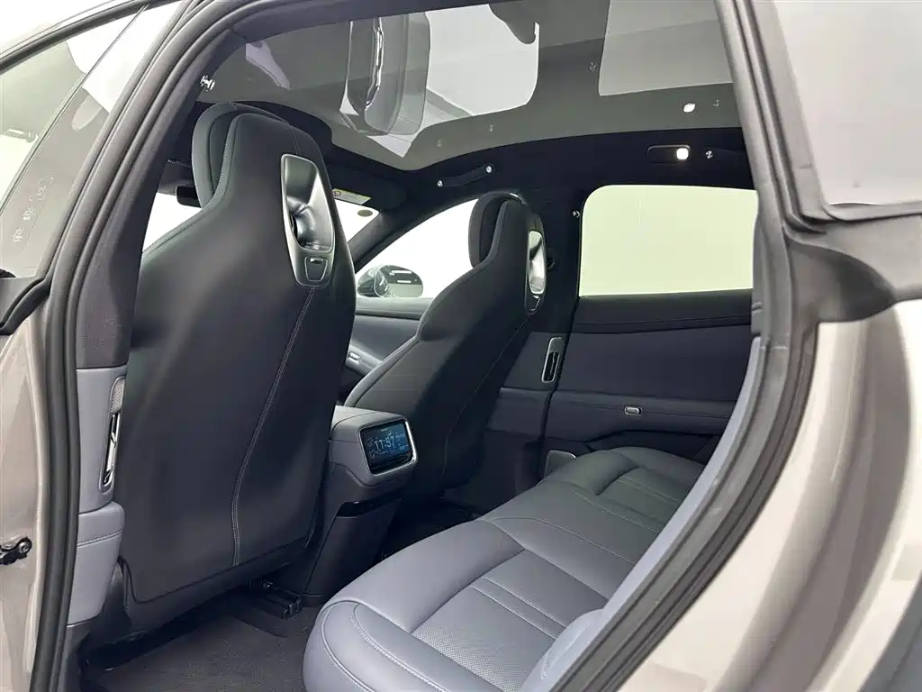 XIAOMI CAR XIAOMI YU7