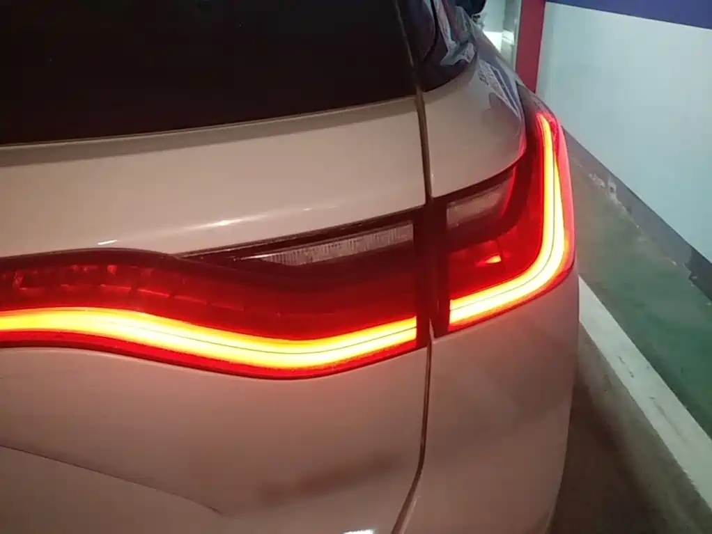 NIO ES8 2019 2018 355KM Base Model 7-Seater Version