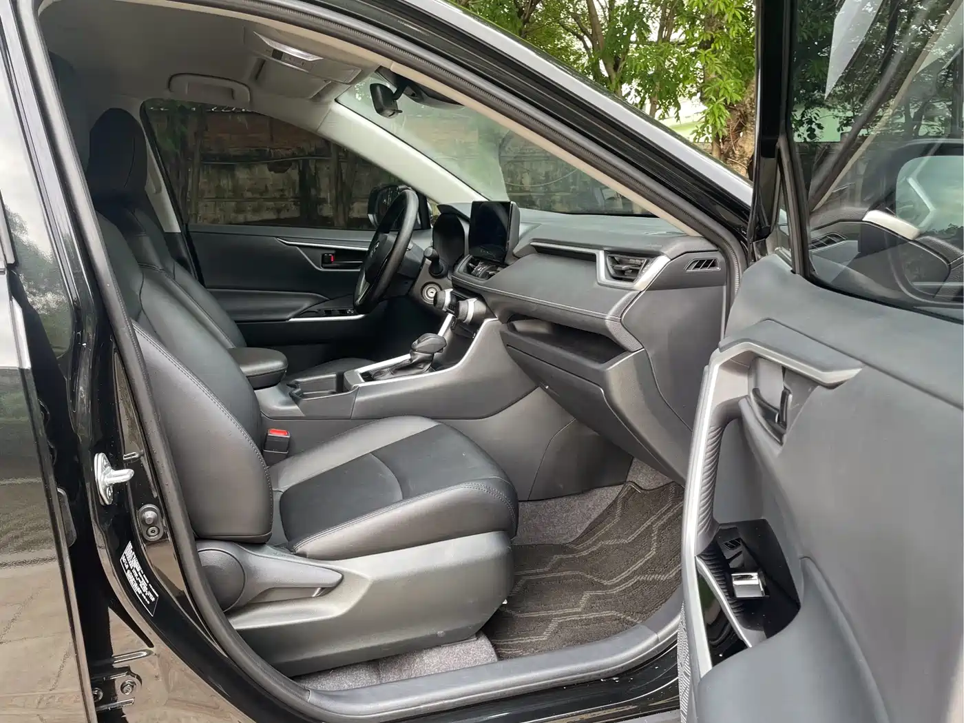 Toyota RAV4 Rongfang 2024 2.0L CVT FWD Urban Edition фото 16