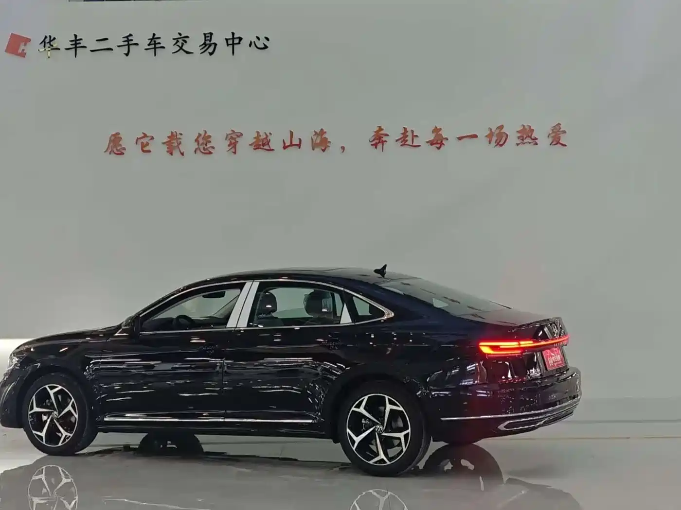 Volkswagen Passat 2026 Outstanding Edition 380TSI Starlight Dragon Soaring Version фото 5