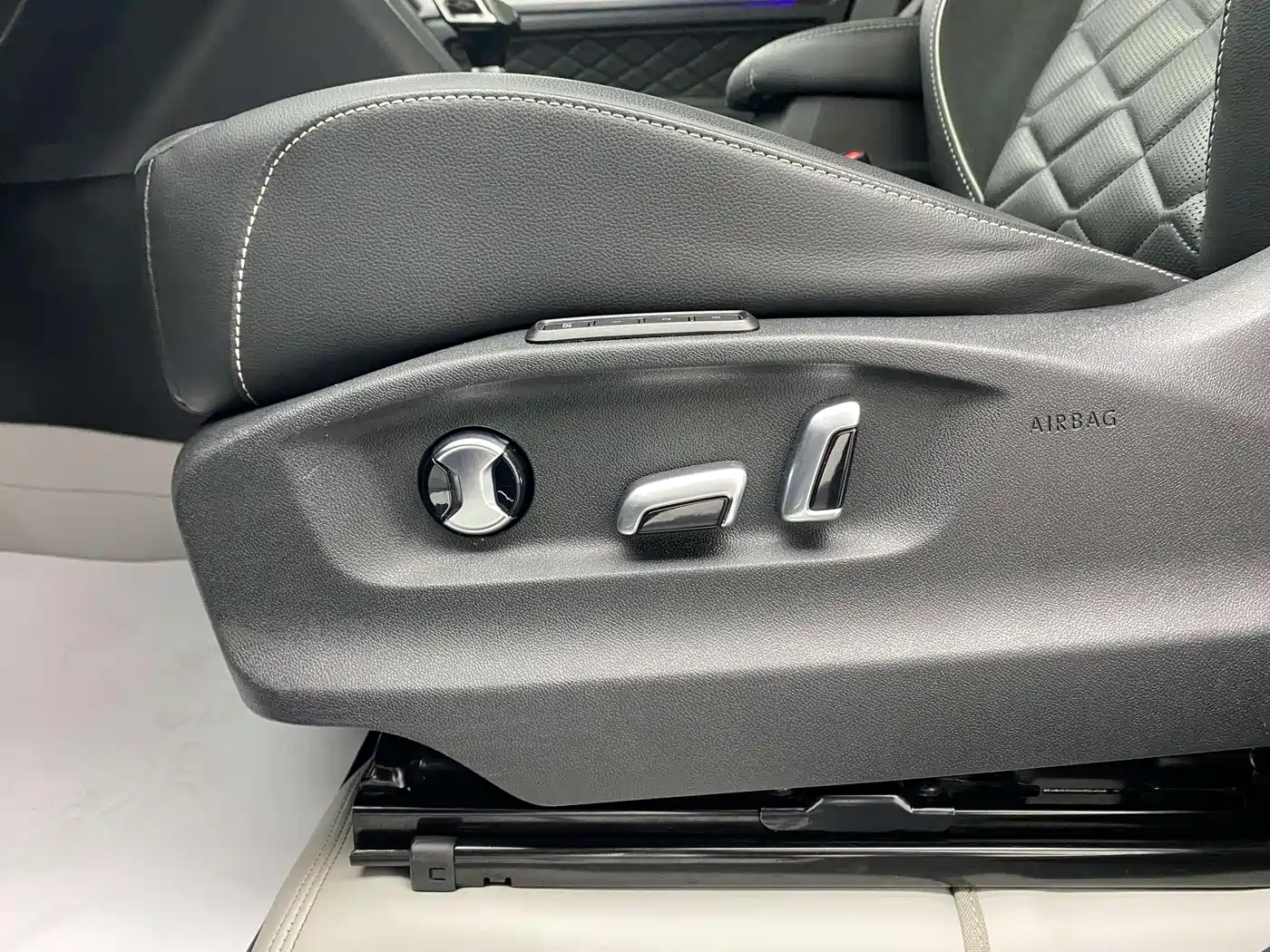Volkswagen Teramont 2020 Teramont X 380TSI 4WD Premium Luxury фото 30