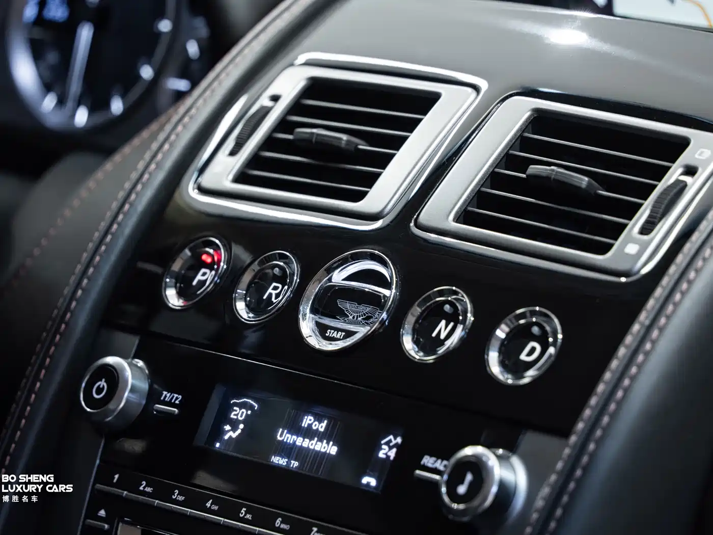 Aston Martin Virage 2012 6.0 Coupe фото 46
