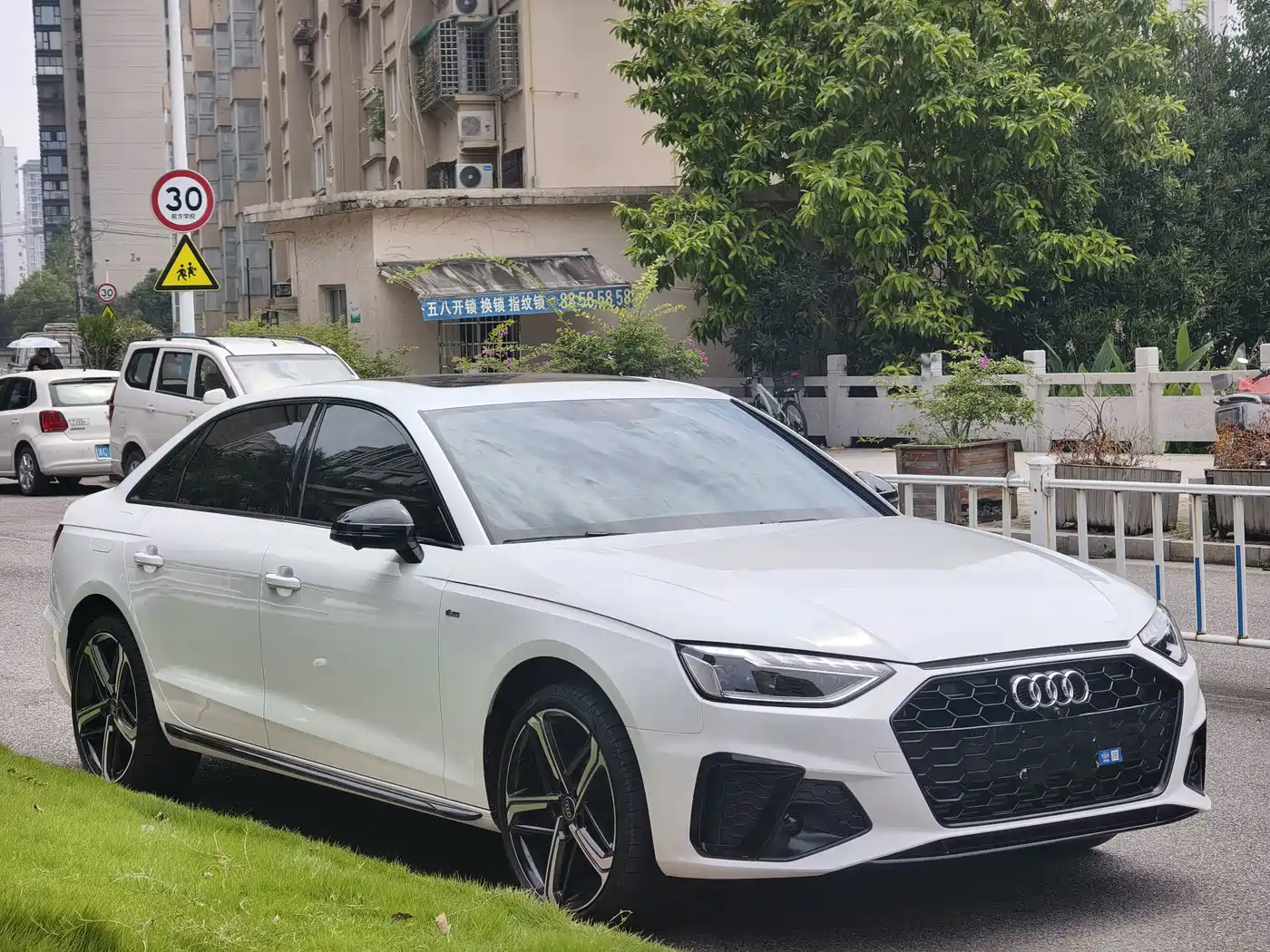 Audi A4L 2025 2024 40 TFSI Luxury Dynamic
