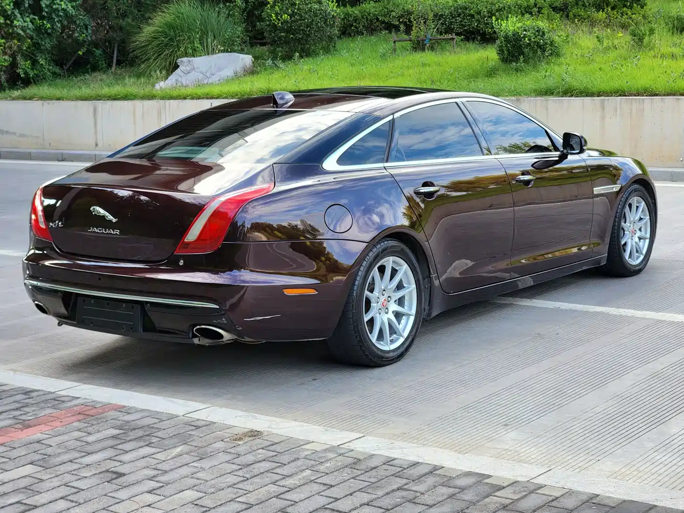 Jaguar XJ 2017 2016 XJL 2.0T 2WD Elegance Business Edition