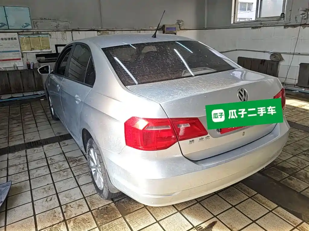 Volkswagen Jetta 2013 1.4L Manual Fashion фото 9