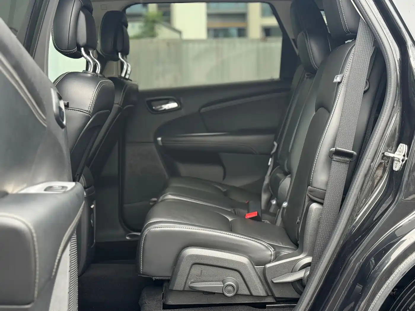 Dodge Journey 2013 2013 Model 2.4L 2WD Premium Edition